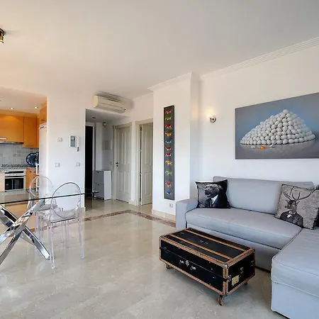 Jardines De Nueva Galera Cozy Penthouse شقة إِستيبونا