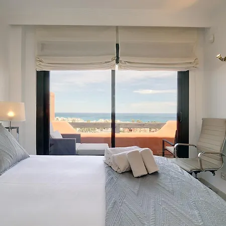 Jardines De Nueva Galera Cozy Penthouse אסטפונה
